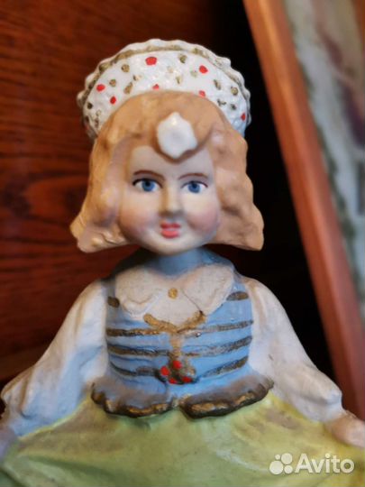 Статуэтка качающаяся девочка. 1940 г