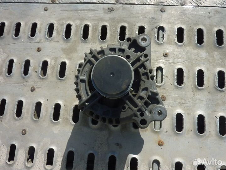 Генератор bosch VW jetta/ passat (B6) / audi A4/ A