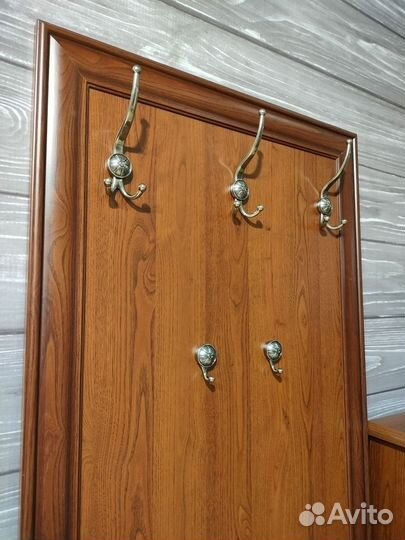 Вешалка в прихожую настенная Кентаки