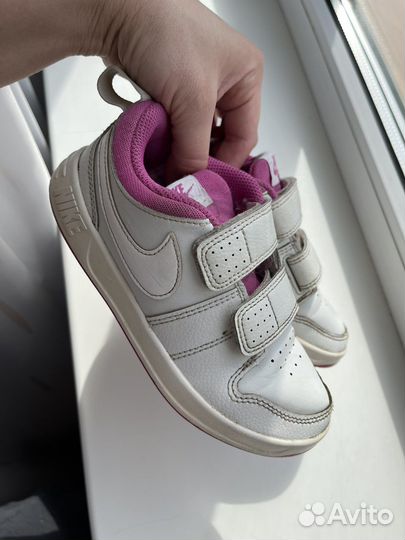 Кроссовки для девочки nike