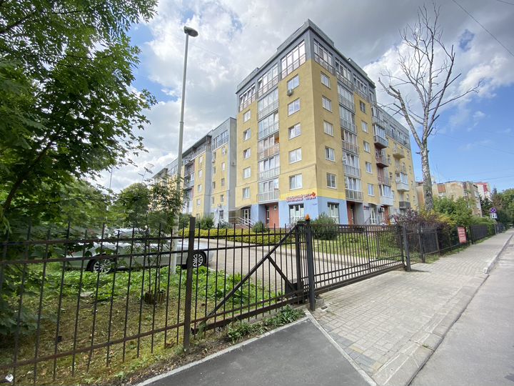 2-к. квартира, 69 м², 1/6 эт.