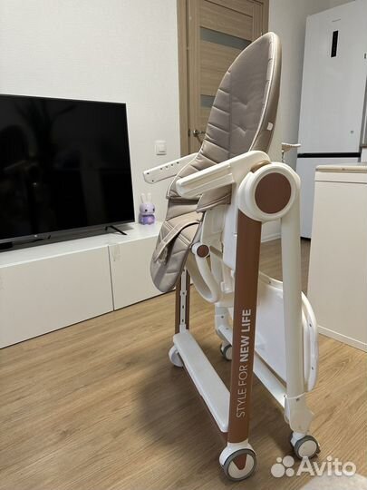 Стульчик для кормления happy baby berny v2