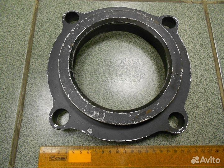 Опора шкворня 557.02.00.004