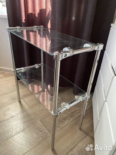 Полка стеклянная для цветов на подоконник