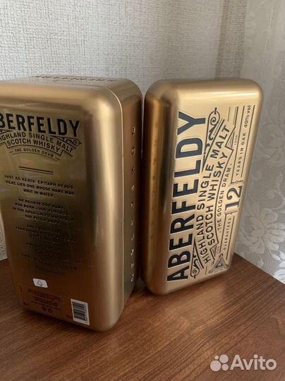 Бутылка в виде ружья,жестяная банка