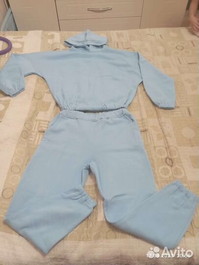 Костюм спортивный утепленный новый