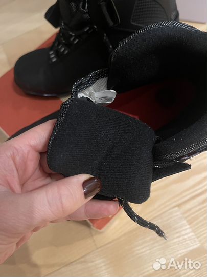 Лыжные ботинки 38 NNN