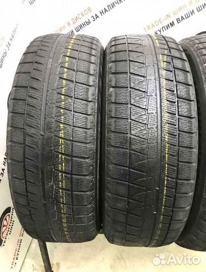 Bridgestone Blizzak Revo GZ 215/60 R17 96S