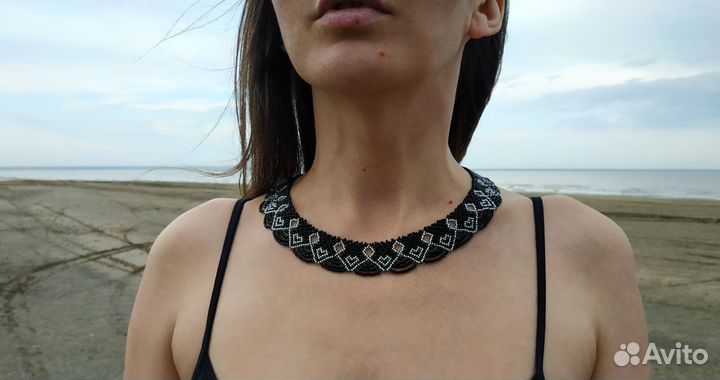 Колье из бисера