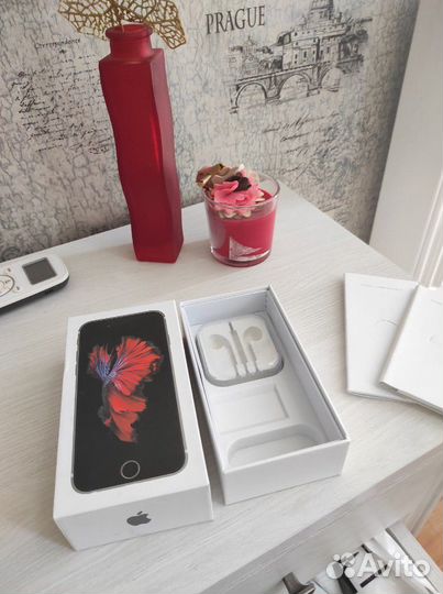 Коробка от iPhone 6s