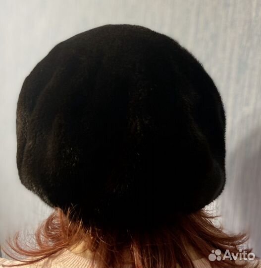 Продам меховой берет женский Blackglama