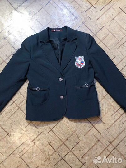 Костюм школьный (сарафан + пиджак) 122-128