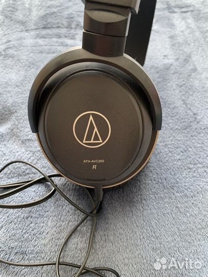 Проводные наушники Audio-Technica ATH-AVC200