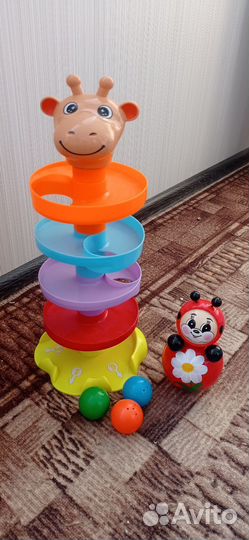 Развивающие игрушки для малышей пакетом
