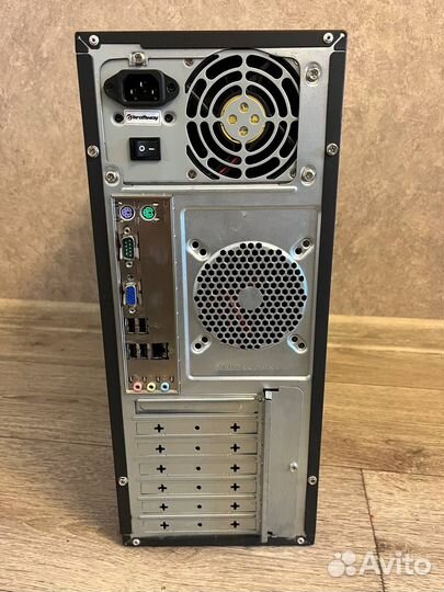Компьютерный корпус intel 2,6Ггц/2гб/500gb/fsp300w