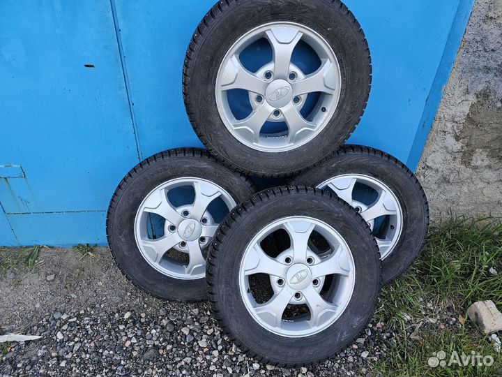 Зимние колеса на Литых дисках Ниву r16