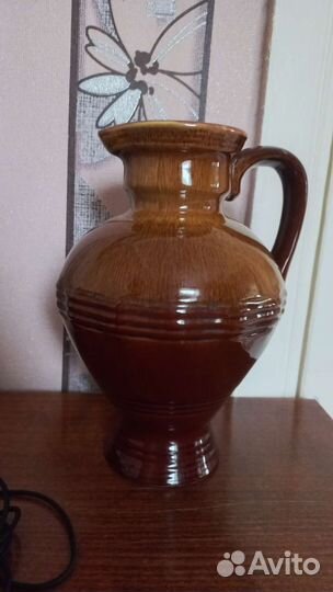 Глиняный кувшин