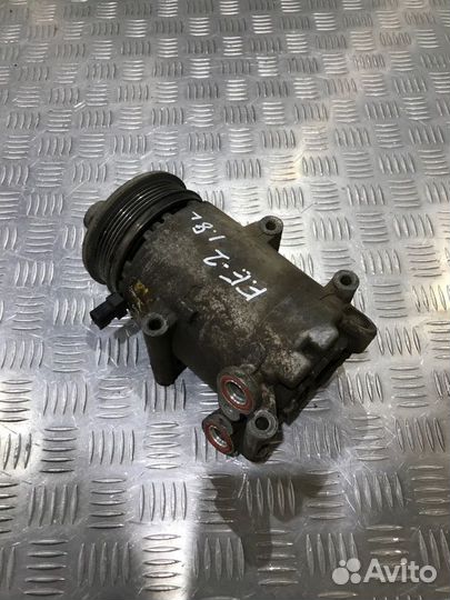 Компрессор кондиционера Ford Focus 2 хэтчбек 1.8