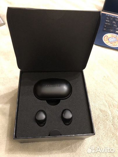 Samsung gear IconX 2018