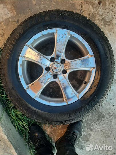 Cooper Discoverer M+S 235/65 R17