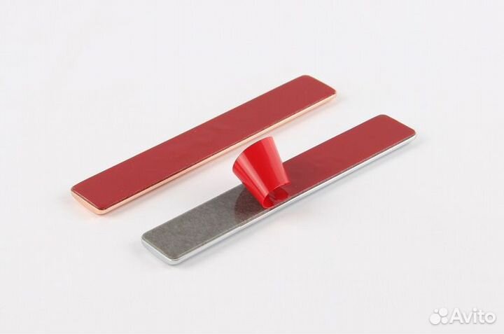 Металлическая наклейка на авто vip золото шильдик