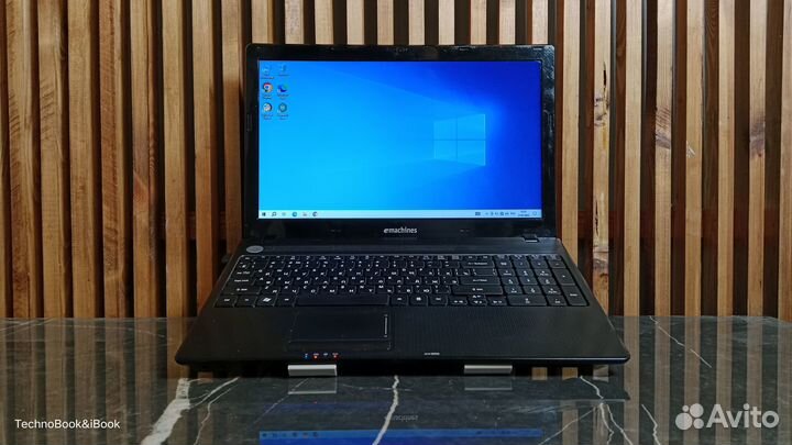 Ноутбук Acer Emachines E732G на SSD