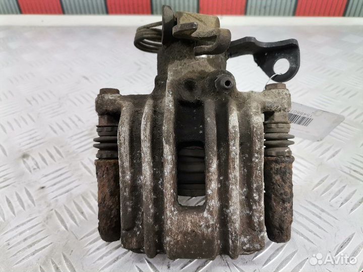 Суппорт задний левый для Audi A6 C5 8E0615423