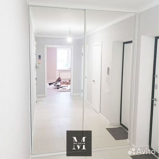 Шкаф купе зеркальный