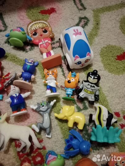 Игрушки из киндеров пакетом