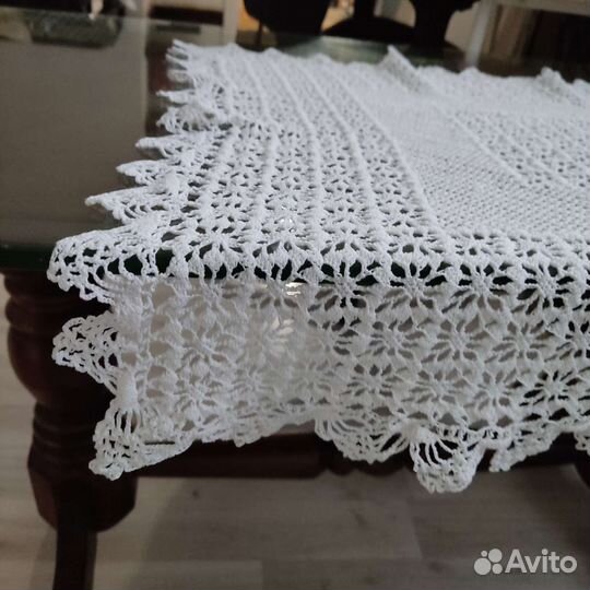Винтажные вязаные салфетки и снежинки