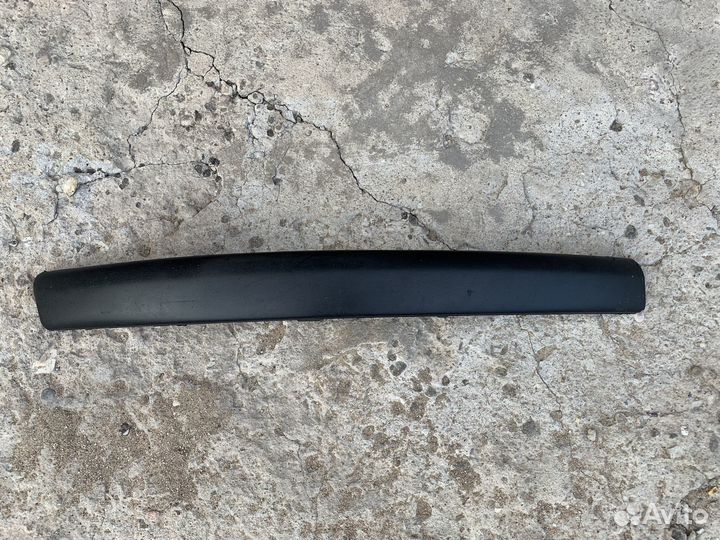 Молдинг переднего бампера VW Passat B5 правый