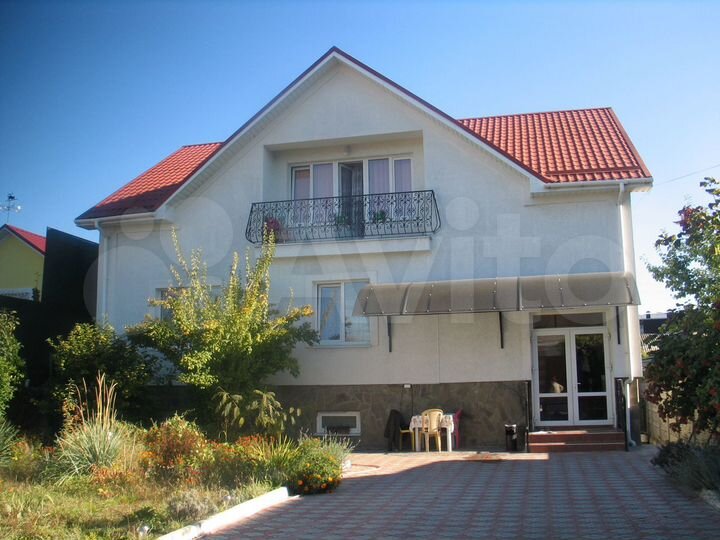 Дом 270 м² на участке 6 сот.