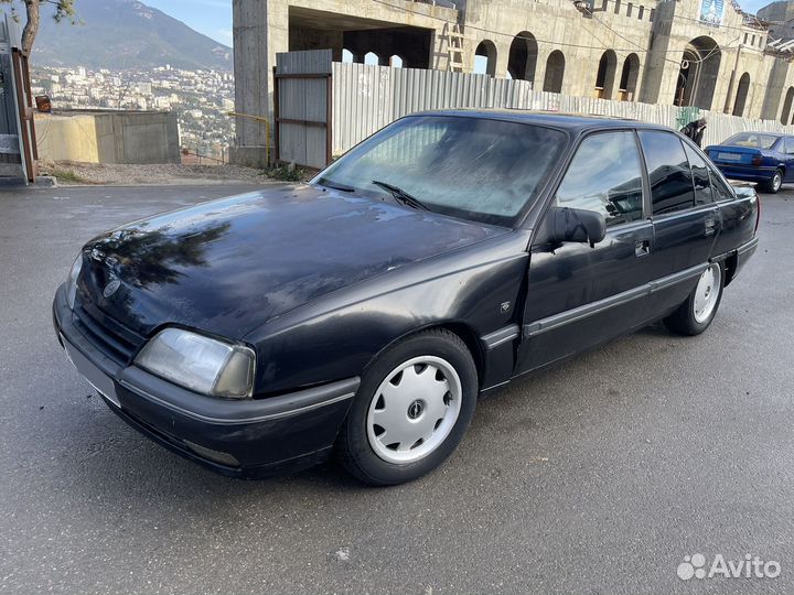 Opel Omega 2.0 МТ, 1989, 100 000 км