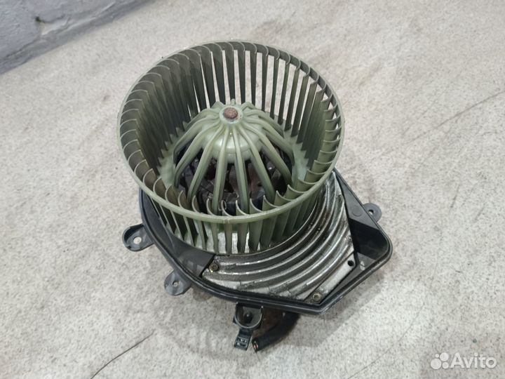 Моторчик печки под климат для VW Passat B5 B5+