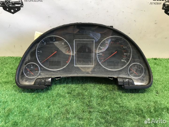 Панель приборов Audi A4