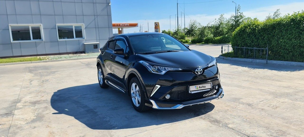 Toyota C-HR: фото владельца