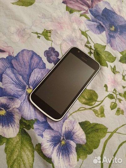 Телефон Nokia 1