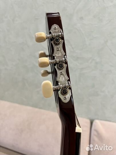 Гитара классическая 6 струнная