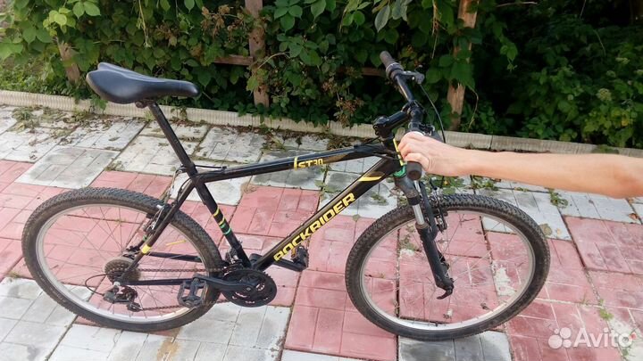Велосипед rockrider st30. Ростовка М(165-174)