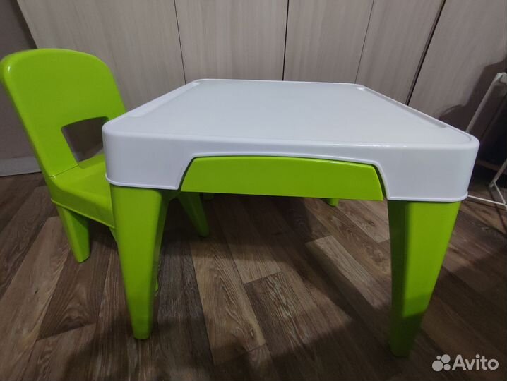 Детский стол и стульчик little angel б/у