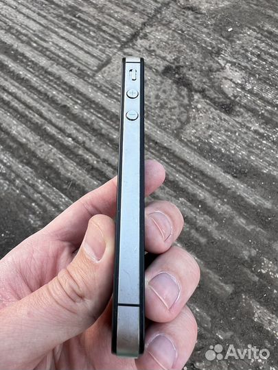 iPhone 4S, 16 ГБ