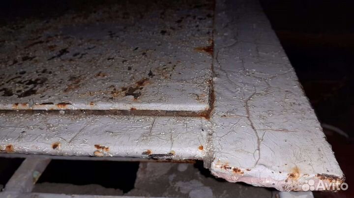 Дверца железная