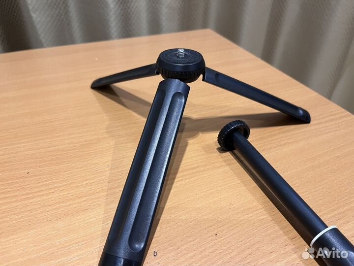 Треноги, держатели микрофона, штативы