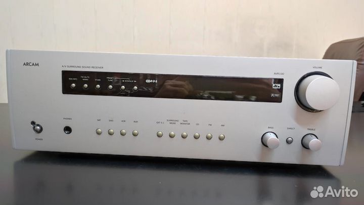 Ресивер Arcam AVR-100