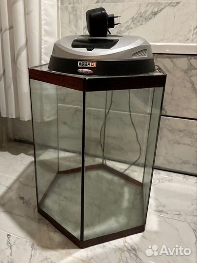 Аквариум с крышкой