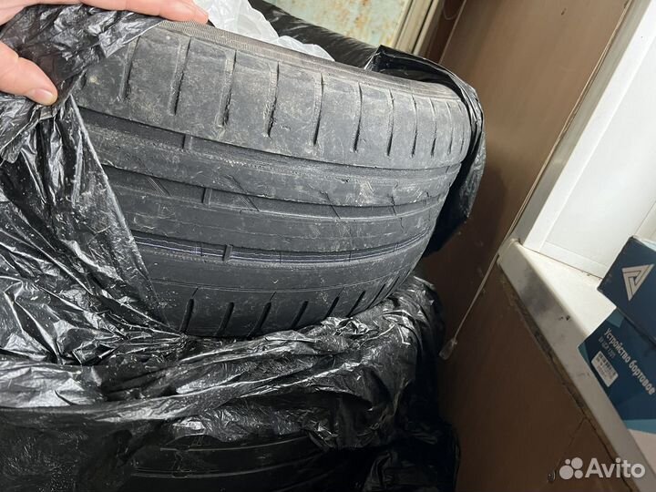 Nokian Tyres Hakkapeliitta 1 225/50 R19