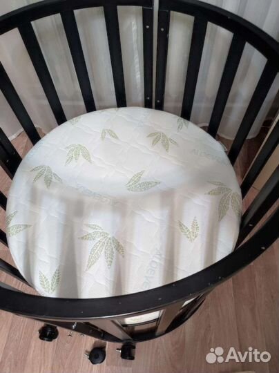 Детская кроватка трансформер круглая