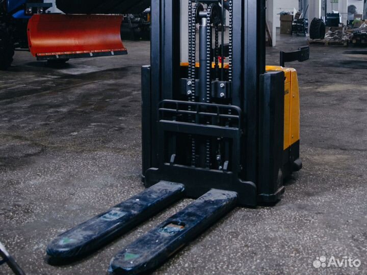 Электроштабелер Zauberg S1645