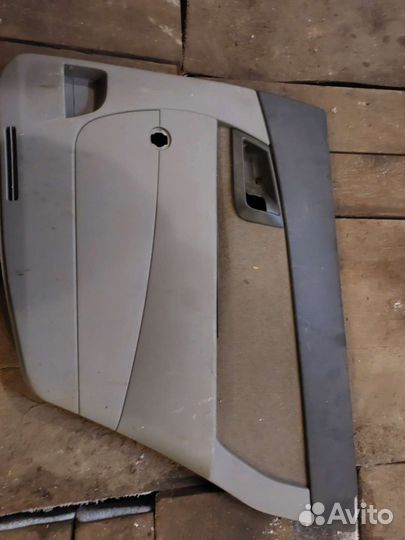 Задние обшивка дверей