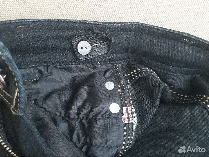 Джинсы новые